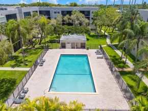 8400 SW 133rd Ave Rd 212, Miami FL 33183