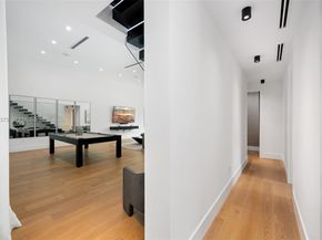 80 NW 45th St, Miami FL 33127