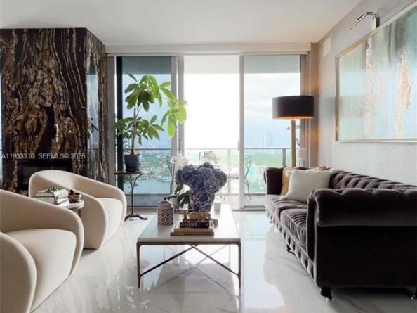 16385 Biscayne Blvd 30183017, North Miami Beach FL 33160