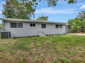 311 SW 68th Ter, Pembroke Pines FL 33023
