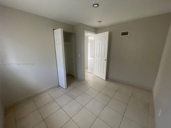 21200 NE 12th Ct, Miami FL 33179