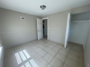 21200 NE 12th Ct, Miami FL 33179