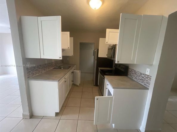 21200 NE 12th Ct, Miami FL 33179