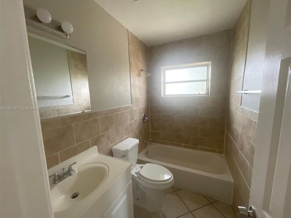 21200 NE 12th Ct, Miami FL 33179