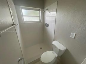 21200 NE 12th Ct, Miami FL 33179