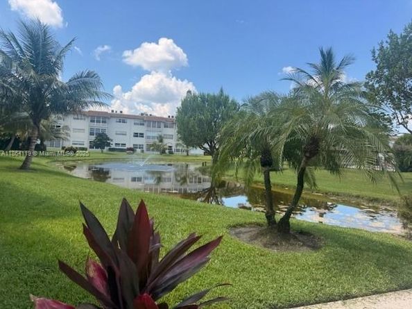 3505 NW 48th Ave 415, Lauderdale Lakes FL 33319
