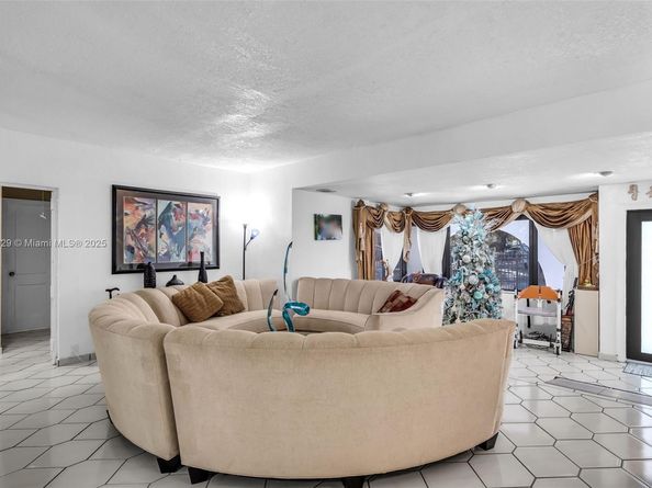 1861 SW 19th St, Miami FL 33145