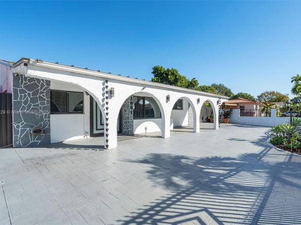 1861 SW 19th St, Miami FL 33145