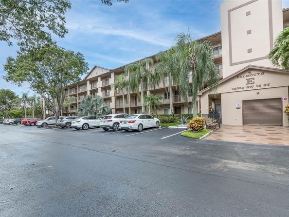 12550 SW 15th St 205E, Pembroke Pines FL 33027