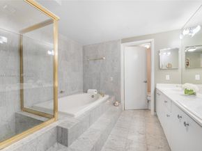 612 Valencia Ave 104, Coral Gables FL 33134