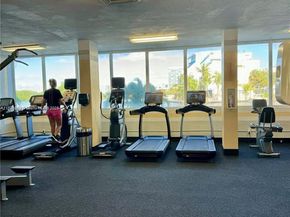 400 Kings Point Dr 609, Sunny Isles Beach FL 33160