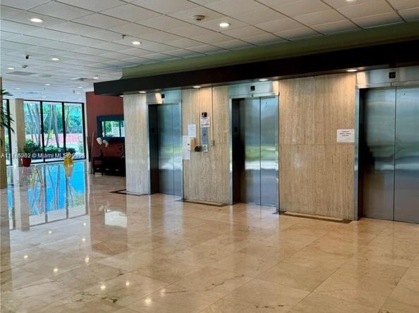 400 Kings Point Dr 609, Sunny Isles Beach FL 33160