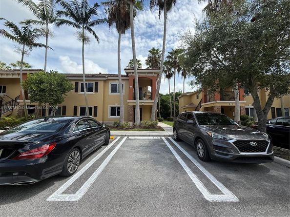 3390 NE 9th St 104, Homestead FL 33033