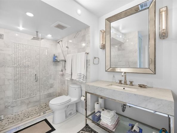 100 Lincoln Rd 1523/1525, Miami Beach FL 33139