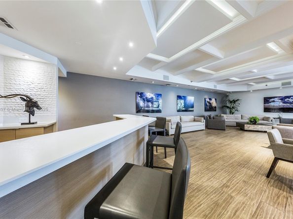 100 Lincoln Rd 1523/1525, Miami Beach FL 33139