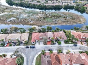 13212 NW 8th St, Pembroke Pines FL 33028