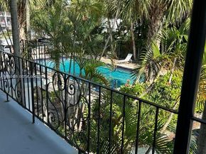 645 NE 77th St 16, Miami FL 33138
