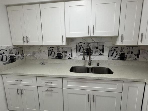 1201 NW 79th Way, Pembroke Pines FL 33024