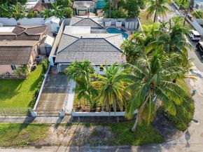 705 E 9th Ln, Hialeah FL 33010