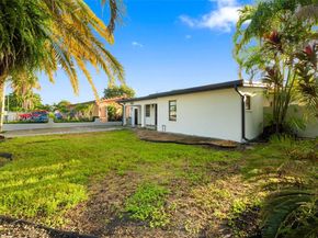 705 E 9th Ln, Hialeah FL 33010