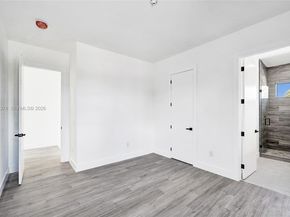 13023 Davie Oaks Dr, Davie FL 33325