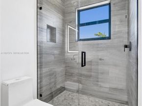 13023 Davie Oaks Dr, Davie FL 33325