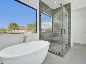 13023 Davie Oaks Dr, Davie FL 33325