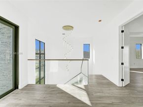 13023 Davie Oaks Dr, Davie FL 33325