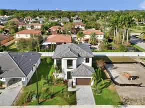 13023 Davie Oaks Dr, Davie FL 33325