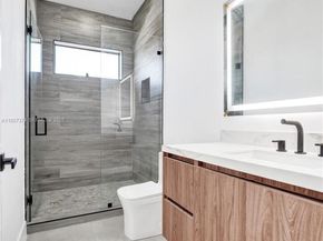 13023 Davie Oaks Dr, Davie FL 33325