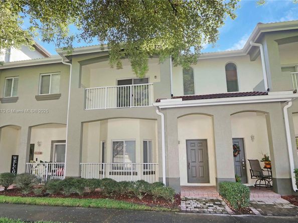 1966 SE 23rd Ter, Homestead FL 33035