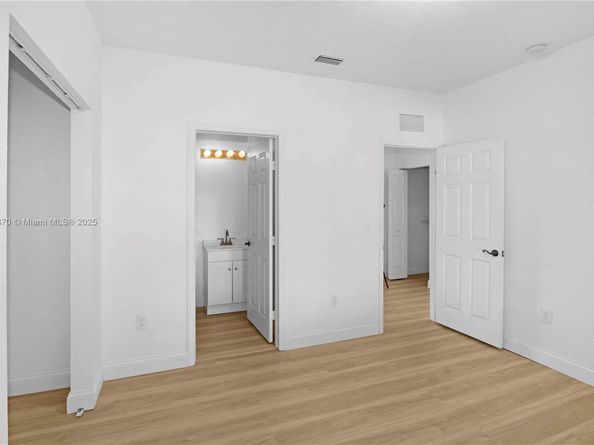 1966 SE 23rd Ter, Homestead FL 33035