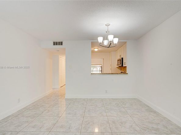 136 S Cypress Rd 323, Pompano Beach FL 33060