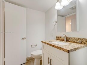 136 S Cypress Rd 323, Pompano Beach FL 33060