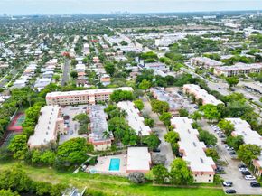136 S Cypress Rd 323, Pompano Beach FL 33060