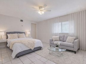 1611 SW 21st St, Miami FL 33145