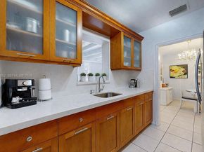 1611 SW 21st St, Miami FL 33145