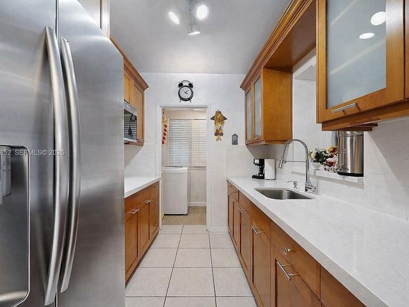 1611 SW 21st St, Miami FL 33145