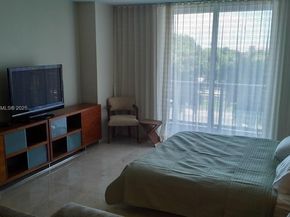 50 Biscayne Blvd 508, Miami FL 33132