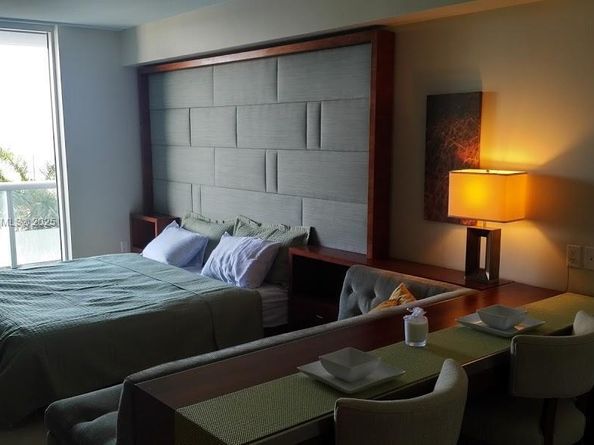 50 Biscayne Blvd 508, Miami FL 33132