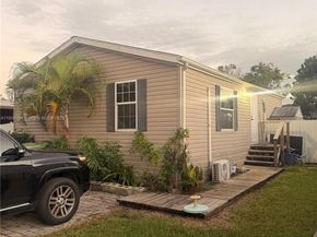 21640 NW 3rd Pl, Pembroke Pines FL 33029
