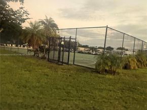 21640 NW 3rd Pl, Pembroke Pines FL 33029