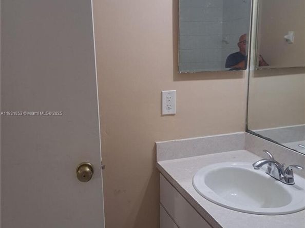 28322 SW 141st Ct, Homestead FL 33033