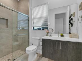 9150 Parkland Bay Dr, Parkland FL 33076