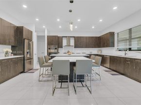 9150 Parkland Bay Dr, Parkland FL 33076
