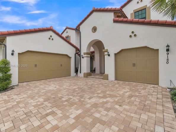 9150 Parkland Bay Dr, Parkland FL 33076