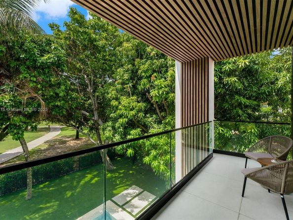 3114 Prairie Ave, Miami Beach FL 33140