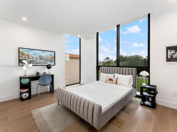 3114 Prairie Ave, Miami Beach FL 33140