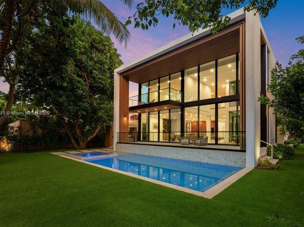 3114 Prairie Ave, Miami Beach FL 33140