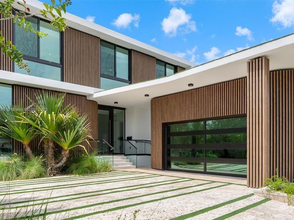 3114 Prairie Ave, Miami Beach FL 33140